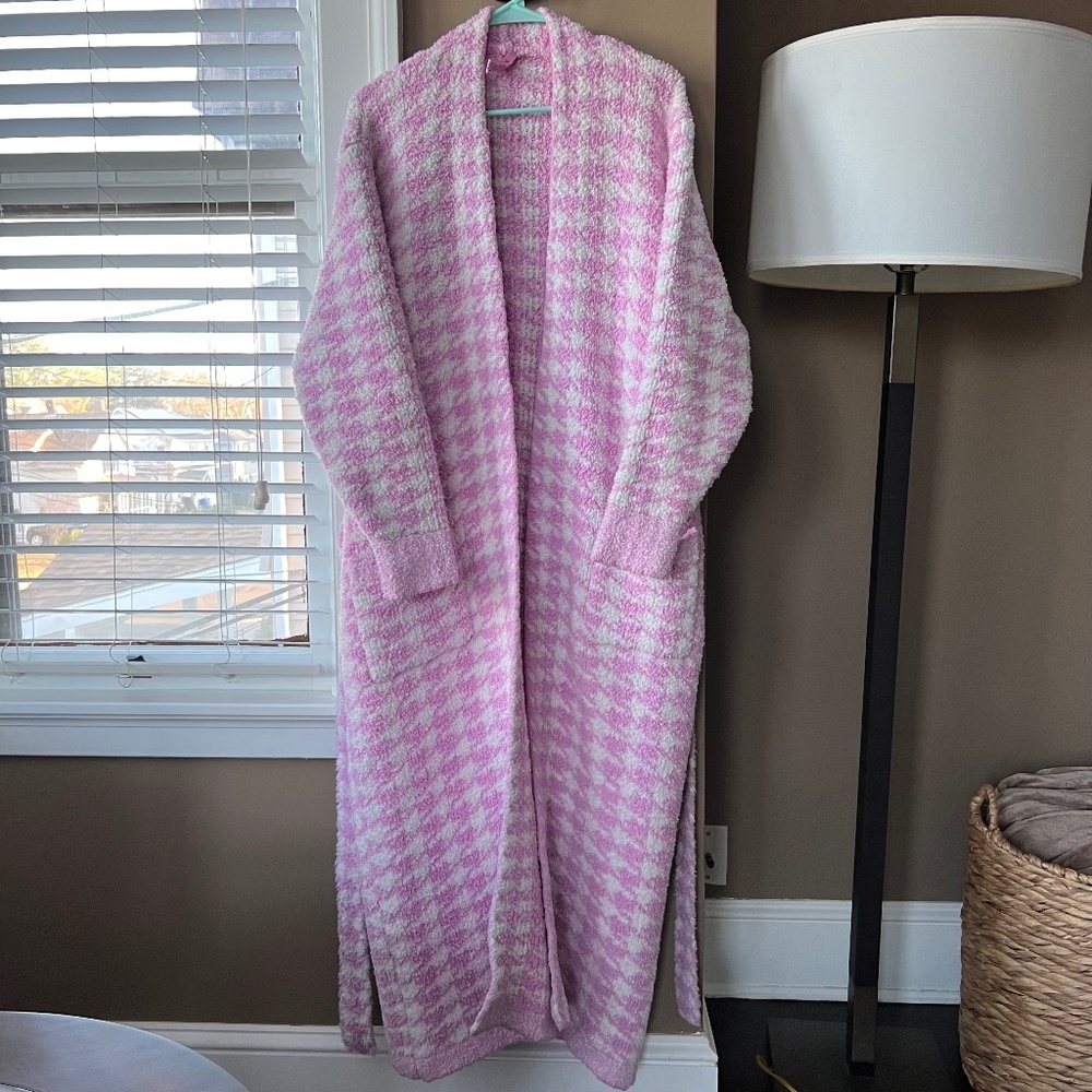 Skims Pink Houndstooth Patterned Fleece Full length Robe Women's Size S/M